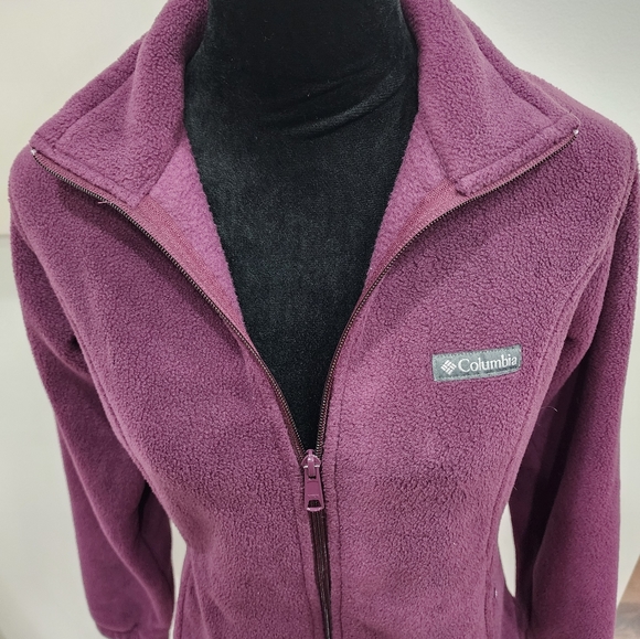 [COLUMBIA] womens size Medium, maroon long sleeve zip up jacket . - Picture 6 of 16